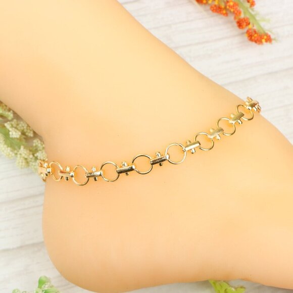 "Handmade Anklet – Elegant & Delicate Jewelry for Women | UNVRC1598 - Picture 1 of 10